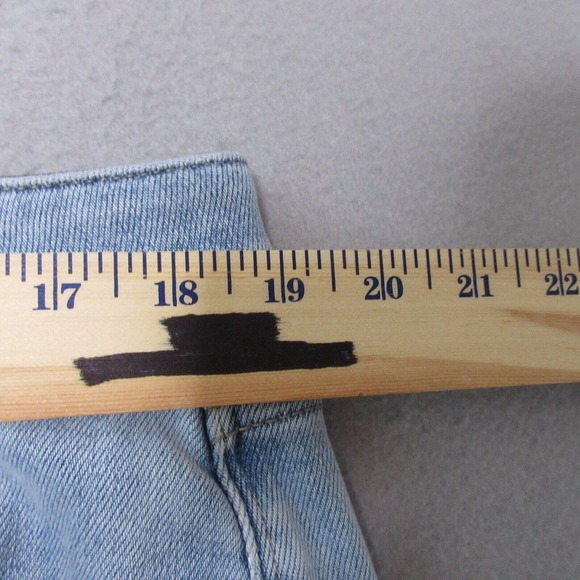 LulaRoe Jeans Skinny Ankle Light Wash - Picture 5 of 15